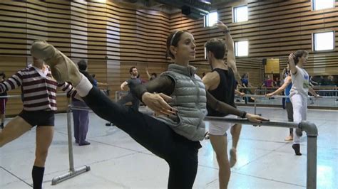 Un ballet que llegue a todos lados es el reto de María Noel Ricetto