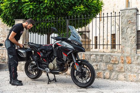 Ducati Multistrada V S Grand Tour La Plus Gt Des