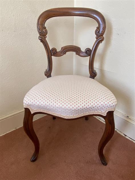 A Good Solid Set Of Six Victorian Rosewood Balloon Back Dining Chairs