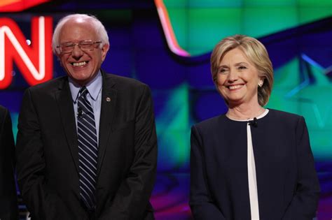 Cnn Lands Hillary Clinton Bernie Sanders Debate In New York Ahead Of