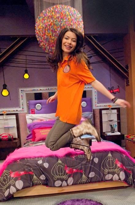 Icarly Carlys Bedroom Revealed In 2023 Icarly Icarly Bedroom Carly