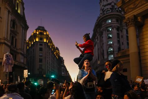 Fotos De La Masiva Marcha De Estudiantes Y Docentes Universitarios