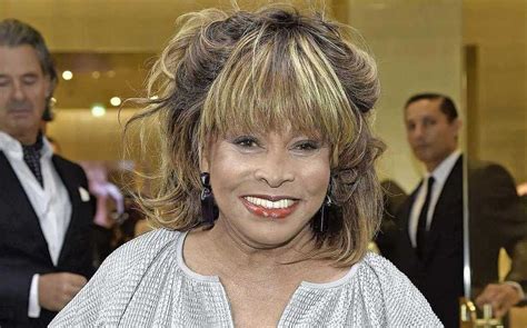 Zangeres Tina Turner 83 Overleden In 2000 Zong Ze Voor 65 000 Mensen