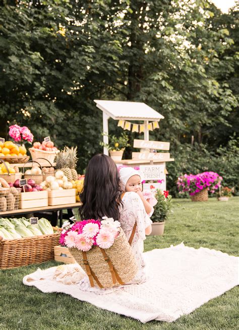 Lulu S One Year Farmer S Market Birthday Party Just A Tina Bit