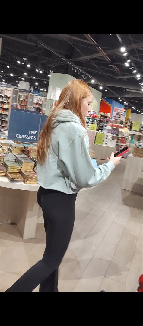 Hot College Redhead Home For The Holiday Spandex Leggings Yoga Pants Forum