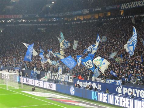 Ultras Gelsenkirchen U Ern Sich Zu Auseinandersetzung Mit K Ln Bvb