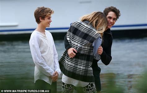 Elle Macpherson Stuns On Photo Shoot With Sons In Sydney Daily Mail Online