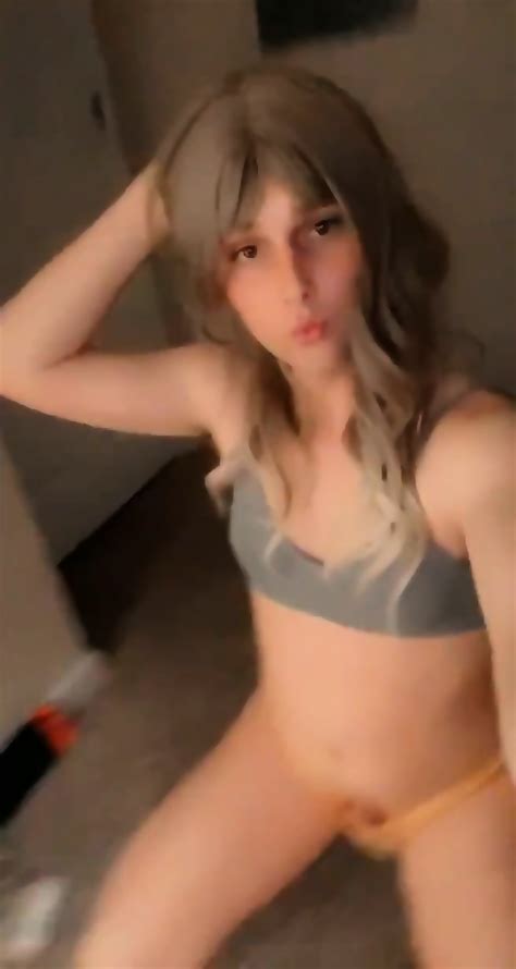 Naughty Amateur Tranny 230