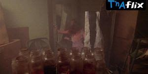 Lisa Marie Newmyer Underwear Scene In The Return Of The Texas Chainsaw Massacre Porn Videos