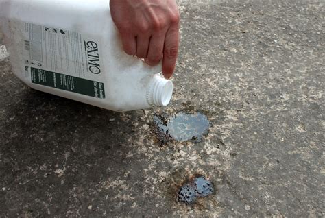 3 Ways To Remove Oil Stains From Concrete Driveway And Garage