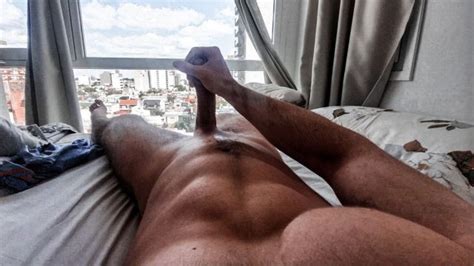 在邻居众目睽睽之下自慰直到我全身都自慰 Pornhub Gay