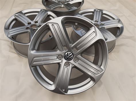 Pokličky Originál VW 65mm 5G0 601 171 XQI (4ks) Volkswagen OEM