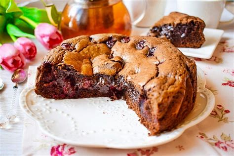 Брауни с вишней шоколадный рецепт с фото пошагово - 1000.menu