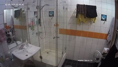 Blonde Quick Poo ThisVid