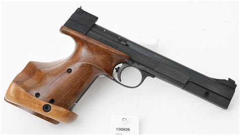 PISTOL schweizisk Halvautomatisk fabrikat Hämmerli modell 208