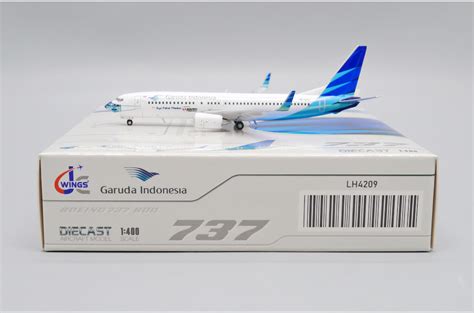 Garuda Indonesia Boeing 737 800 Pk Gfq Ayo Pakai Masker Lh4209 1 400 Jc Wings Aero