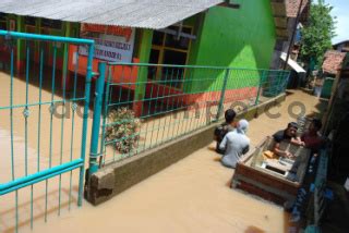 Banjir Di Baleendah Dan Dayeuhkolot Datatempo