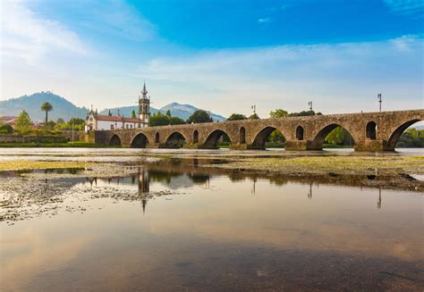 Ponte de Lima Bridge - Ponte de Lima | Bridges | Portugal Travel Guide