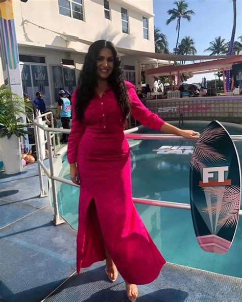 50 Molly Qerim Bikini Pictures Hot Sexy Livinlavidalowcarb