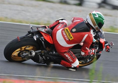 Prova Aprilia RSV4 Factory ABS Prove Moto It