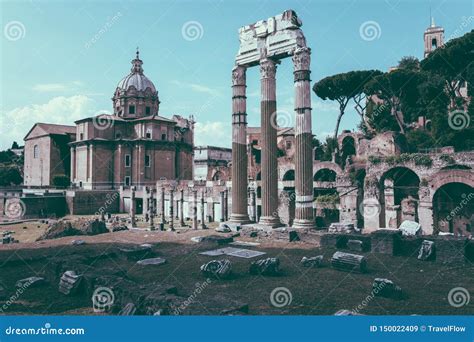 La Vista Panor Mica Del Templo De Venus Genetrix Es Templo Arruinado