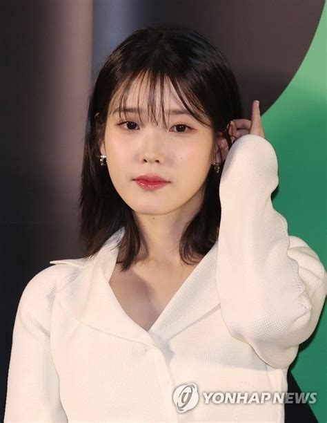 아이유 표절 혐의 고발에 고소장 제출 “선처 없는 강력한 법적 대응”