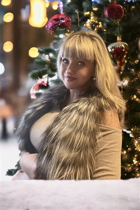 Cute Tatiana 48 Y O From Zhytomyr With Blonde Hair ID 632463 LadaDate