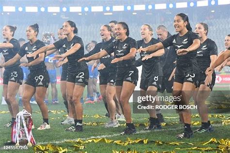 New Zealand women Rugby 7s perform a Haka after winnning the HSBC ...