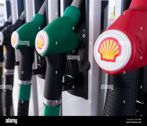 Shell Petrol Pump Hi Res Stock Photography And Images Alamy