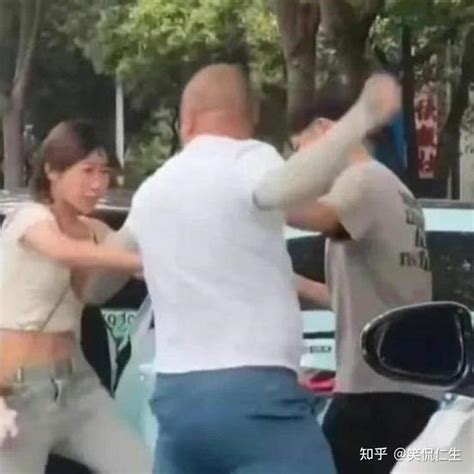 南京撞车且打人光头男被刑拘 知乎