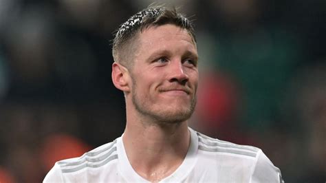 Man Utd Miss Wout Weghorst Deadline Ahead Of Manchester Derby Vs Man