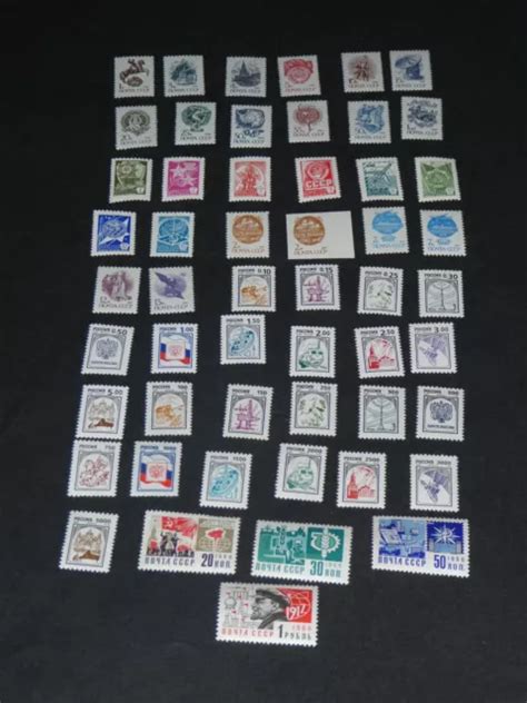 RUSSIE LOT 53 timbres neufs MNH thèmes industrie et communisme EUR 5 00