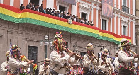 Día Del Estado Plurinacional Una Efeméride A Defender En Bolivia La Época Con Sentido De