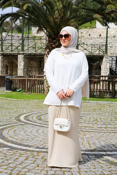 Jupe Satin E Vas E Nude Dilek Yamakoglu