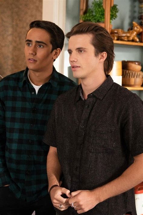 Série gay Love Victor estreia a ª temporada em dezembro no Star Metrópoles