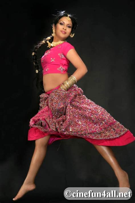 Tamil Celebrity Pictures Hot Mallu Actress Jyothirmayi New Hot Images