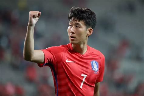 Biodata Son Heung Min Kapten Korea Selatan Yang Gunakan Topeng Lengkap