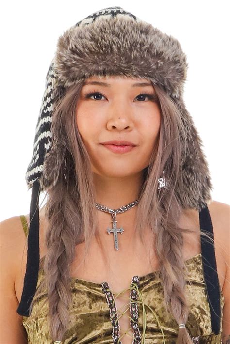 Vintage Y2k Pattern Fuzzy Trapper Hat Tunnel Vision