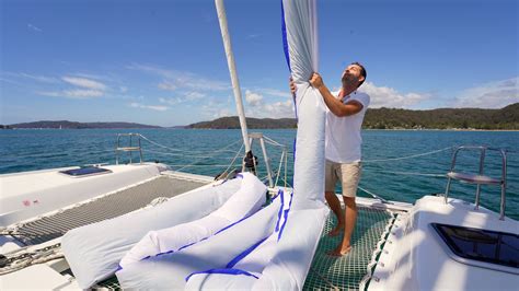 How To Fly An Asymmetric Spinnaker Inspire And Learn