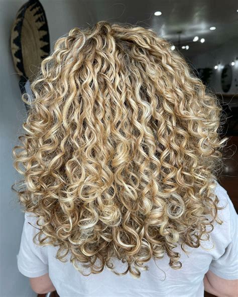 33 Best Blonde Balayage On Dark Curly Hair Ideas