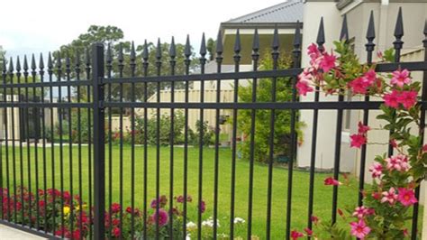 What Are The Benefits Of A Security Fence Metric Fencing