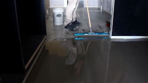 How-To Guide: Is Epoxy Flooring Waterproof? - Project Concrete