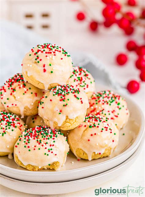 The BEST Italian Christmas Cookies - Glorious Treats