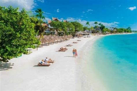 2023 Seven Miles Beach In Negril And Ricks Cafe From Montego Bay