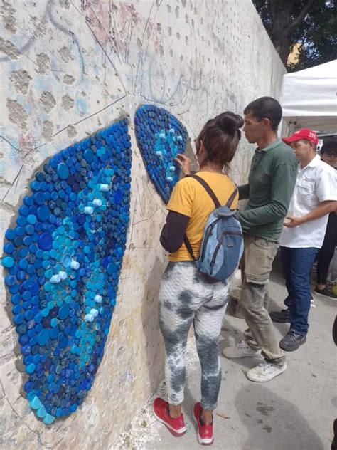 Trujillo Tendr Su Primer Mural Ecol Gico Elaborado Con Tapas Pl Sticas