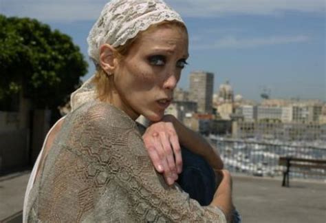 The Mother Of Anorexic Model Isabella Caro Commits Suicide Obsessed