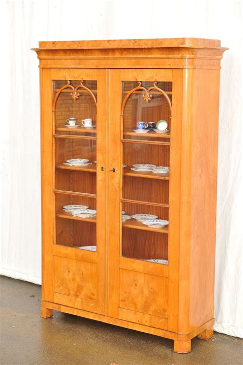 B Cherschrank Biedermeier Esche Antik Im Hof Antike Vitrine Esche