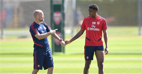 The one man at Arsenal Joe Willock knows he can turn to for advice ...