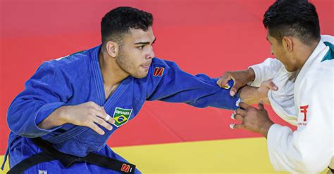 Daniel Cargnin Cortado Da Final Brasil Ganha Dois Ouros No Segundo