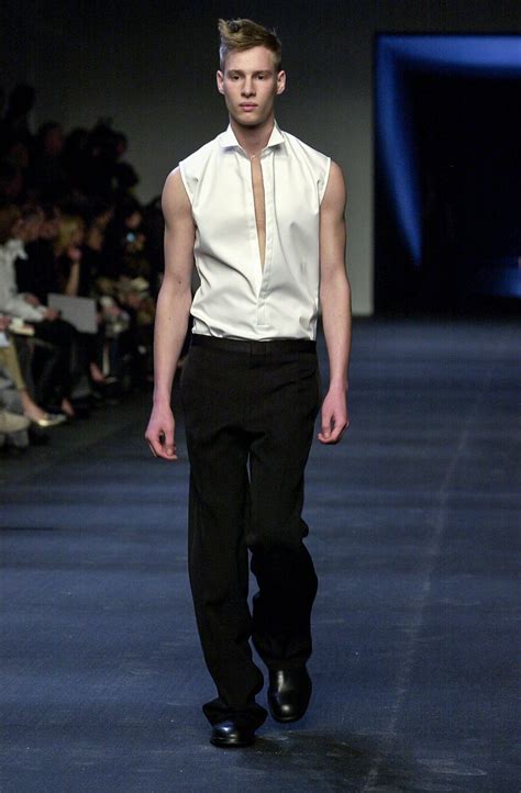 Dior Homme Autumn/Winter 2001 Menswear | Aesthetic fashion, Cool